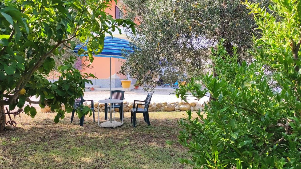 B&B I Tre Ulivi Morro dʼOro Exteriér fotografie